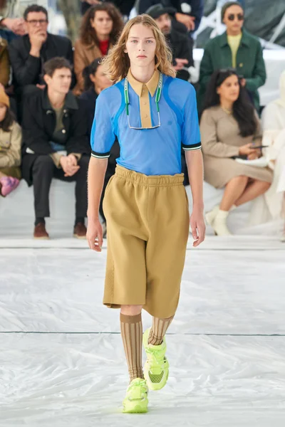 Look 23